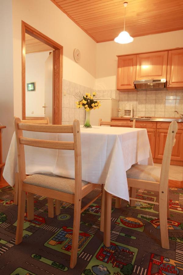 Apartments Nada บัชกา ภายนอก รูปภาพ